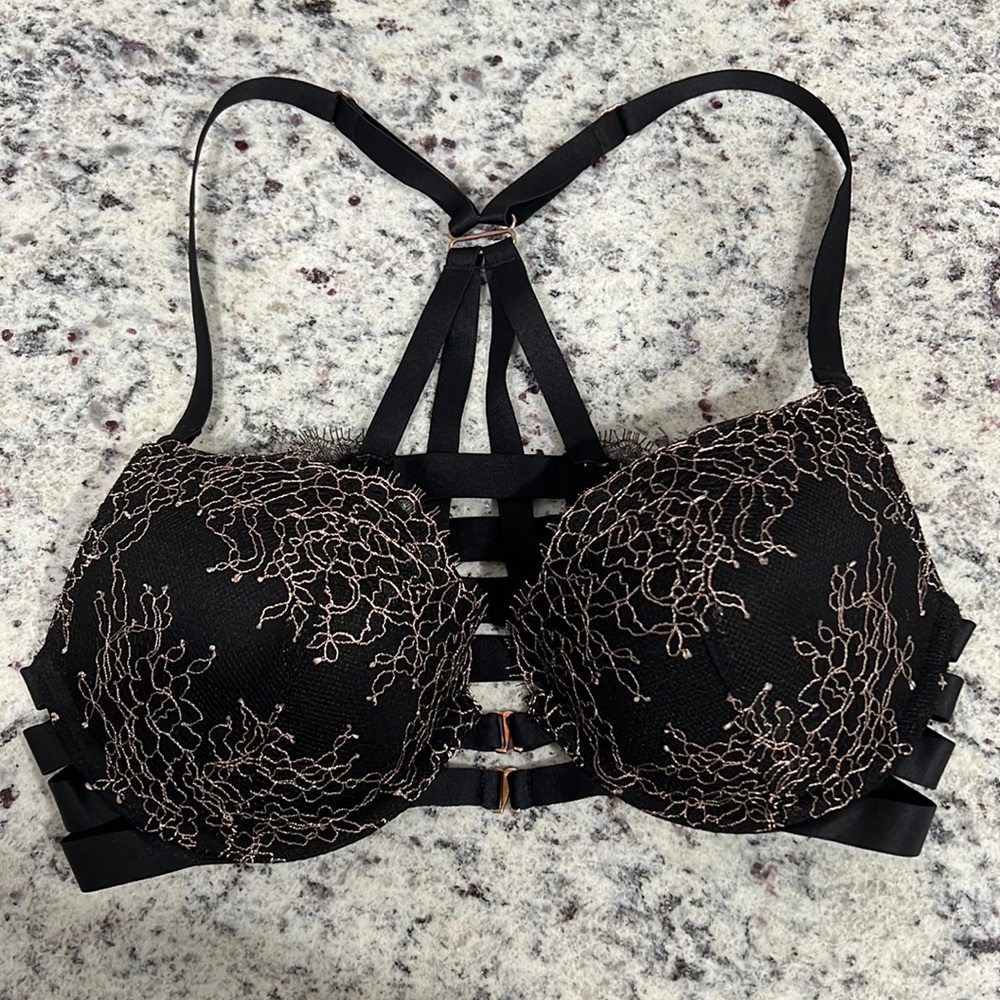 Victoria’s Secret front clasp push-up bra